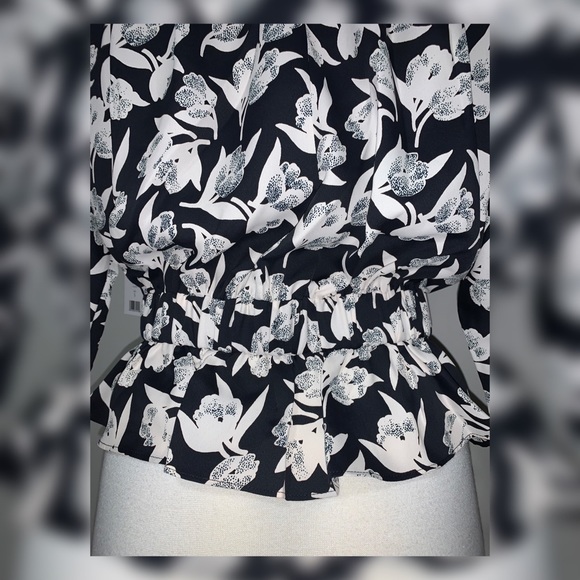 Joie Ainslee B Wrap Floral Top - Picture 5 of 6